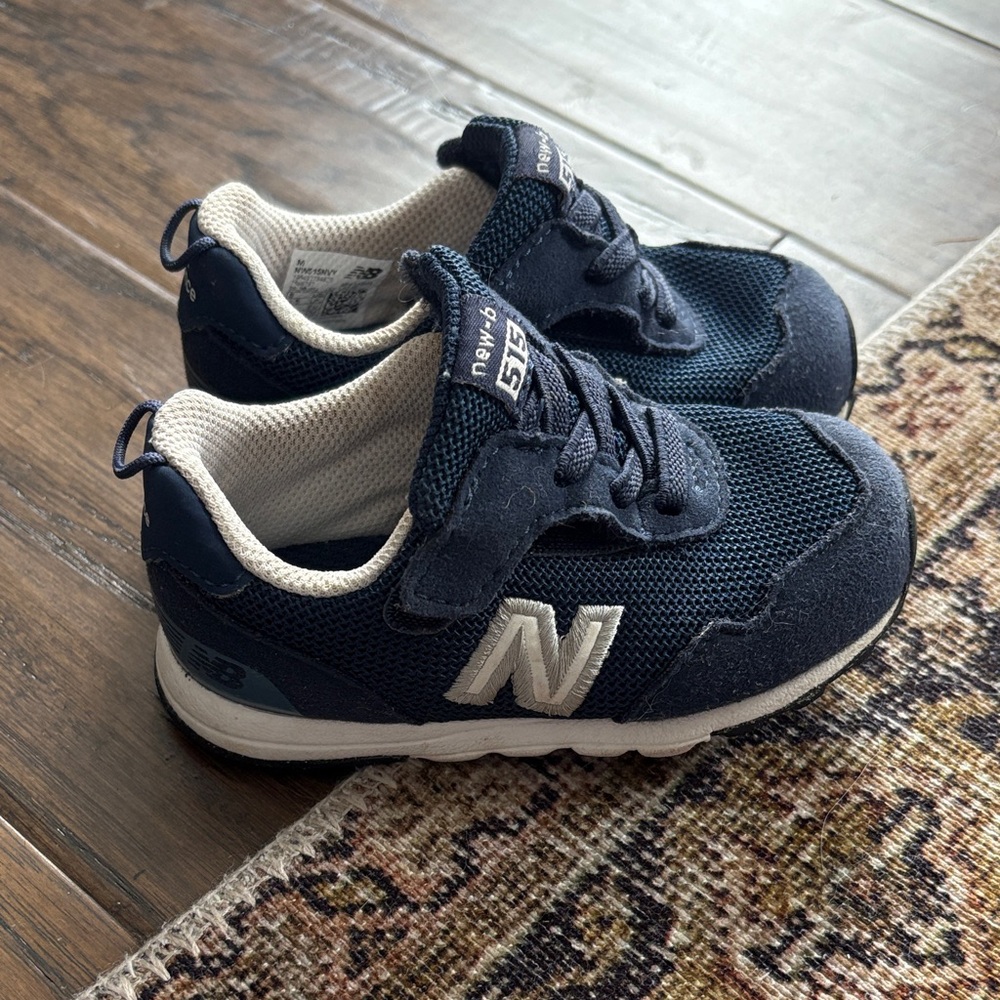 New Balance Kids Navy and White 515 Hook-and-Loop Sneakers